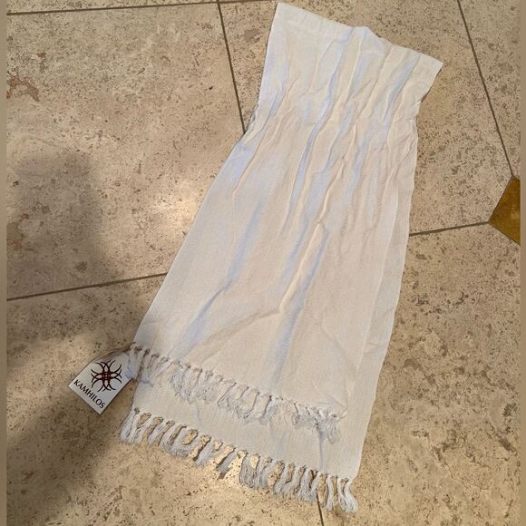 Beautiful Woven Scarf from Mexico with tassels - Picture 2 of 4